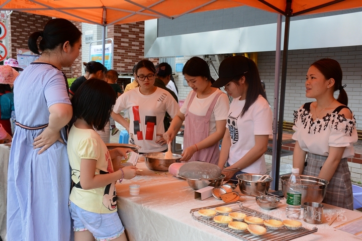 “爱粮节粮”——我院举行食品加工技能展示活动